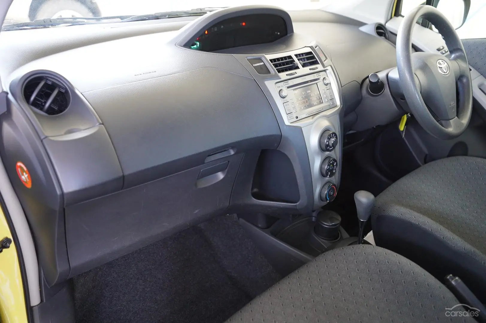 2009 Toyota Yaris Image 20