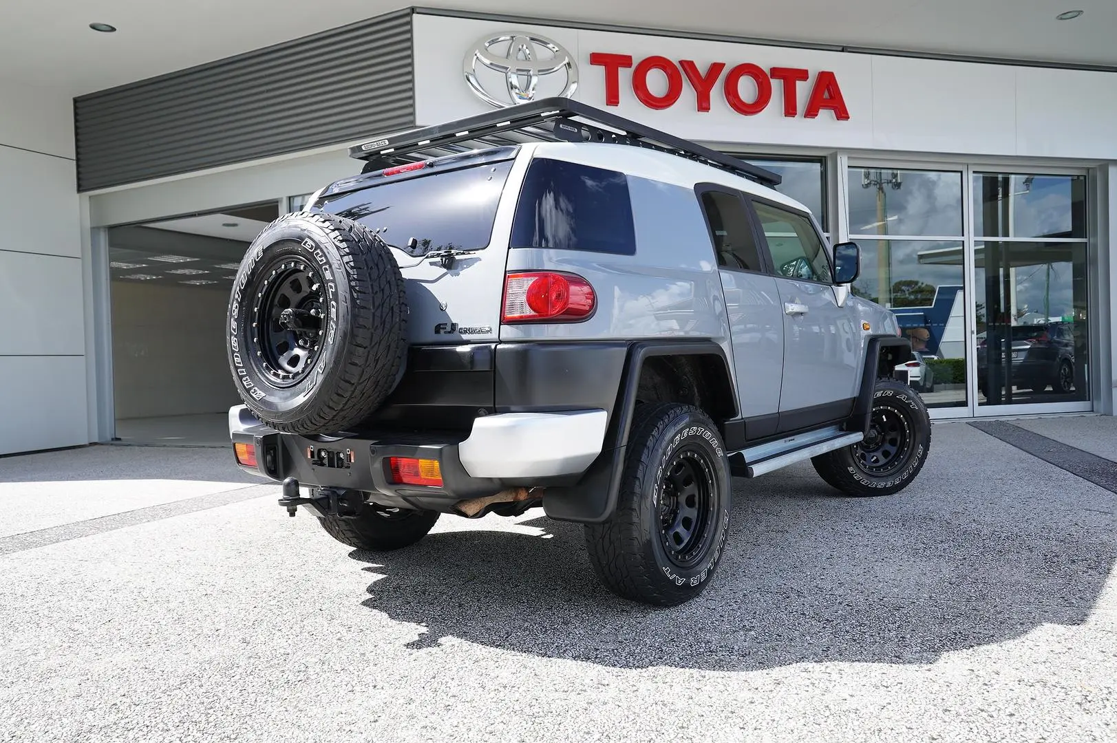 2015 Toyota Fj Cruiser Gallery Image 6