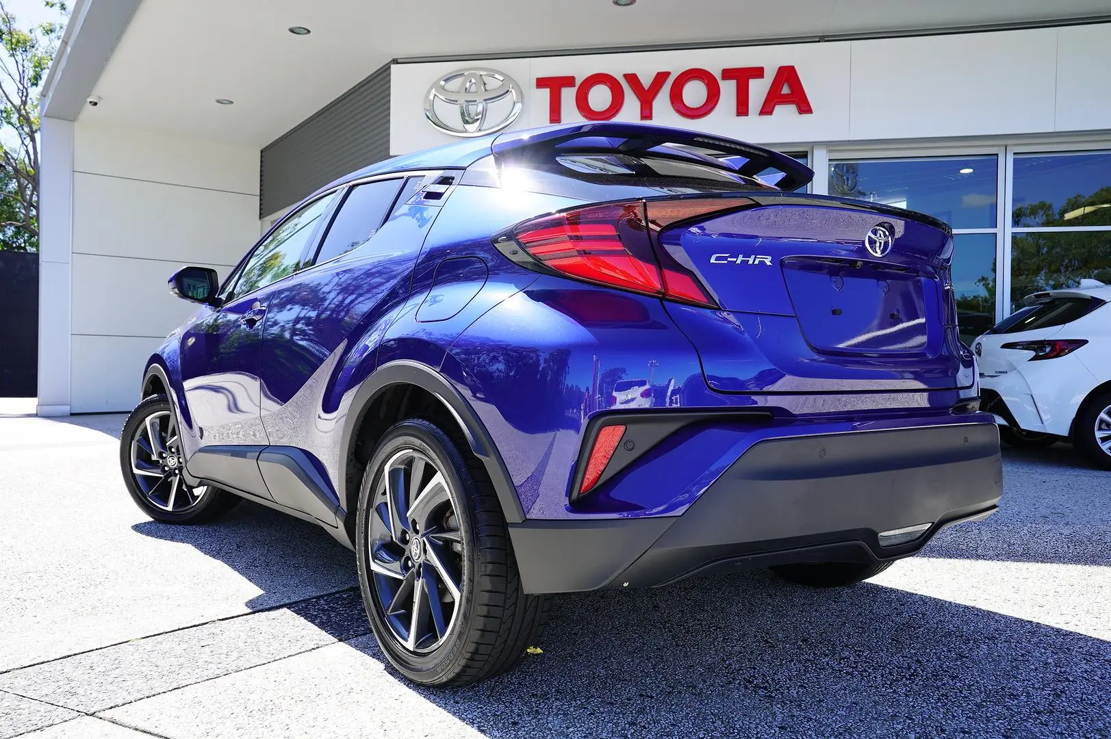 2023 Toyota C-Hr Gallery Image 7