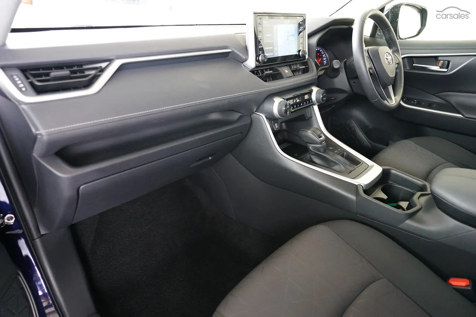 2019 Toyota RAV4 Image 18