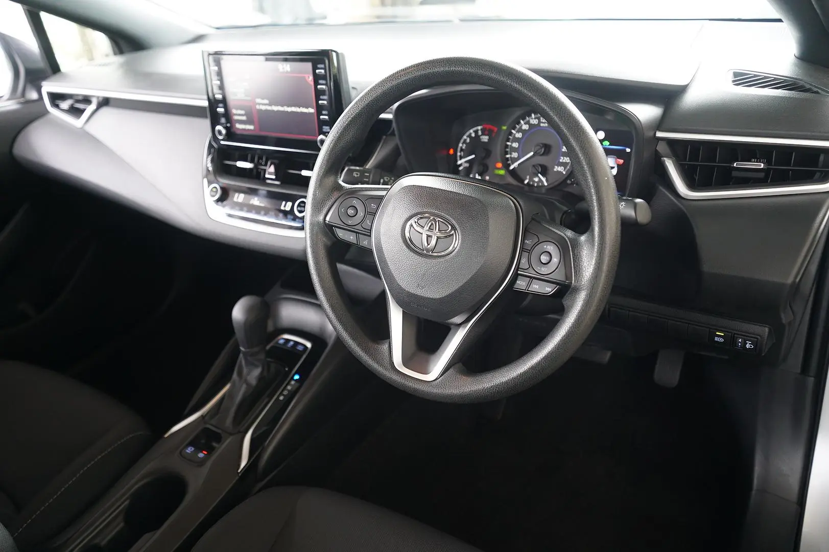 2022 Toyota Corolla Gallery Image 11