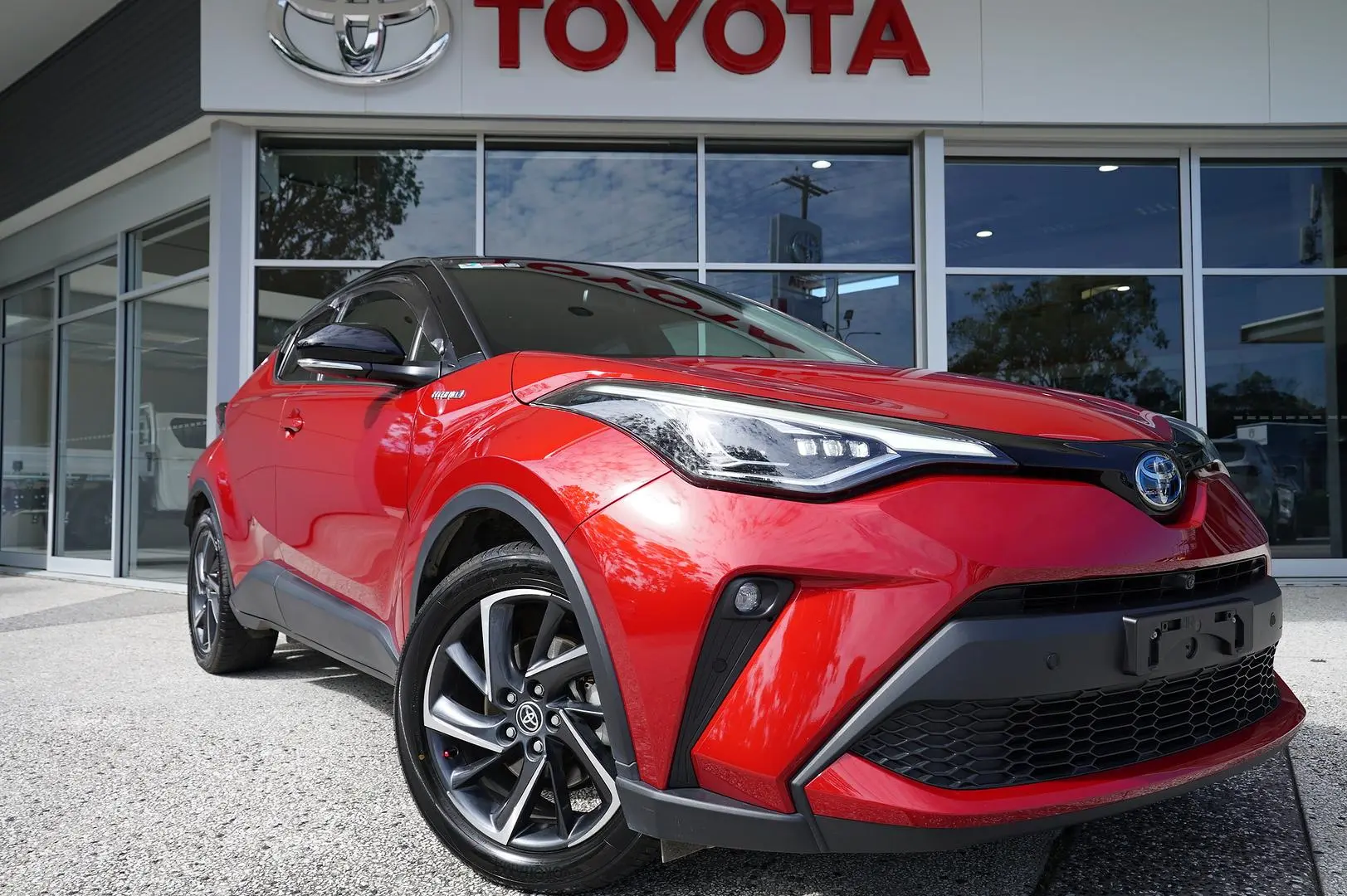 2021 Toyota C-HR Gallery Image 7