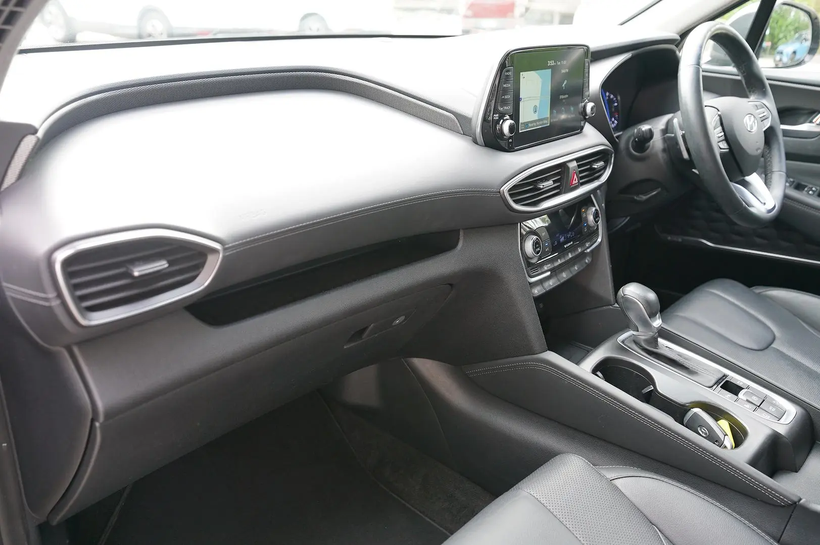 2019 Hyundai Santa Fe Gallery Image 19