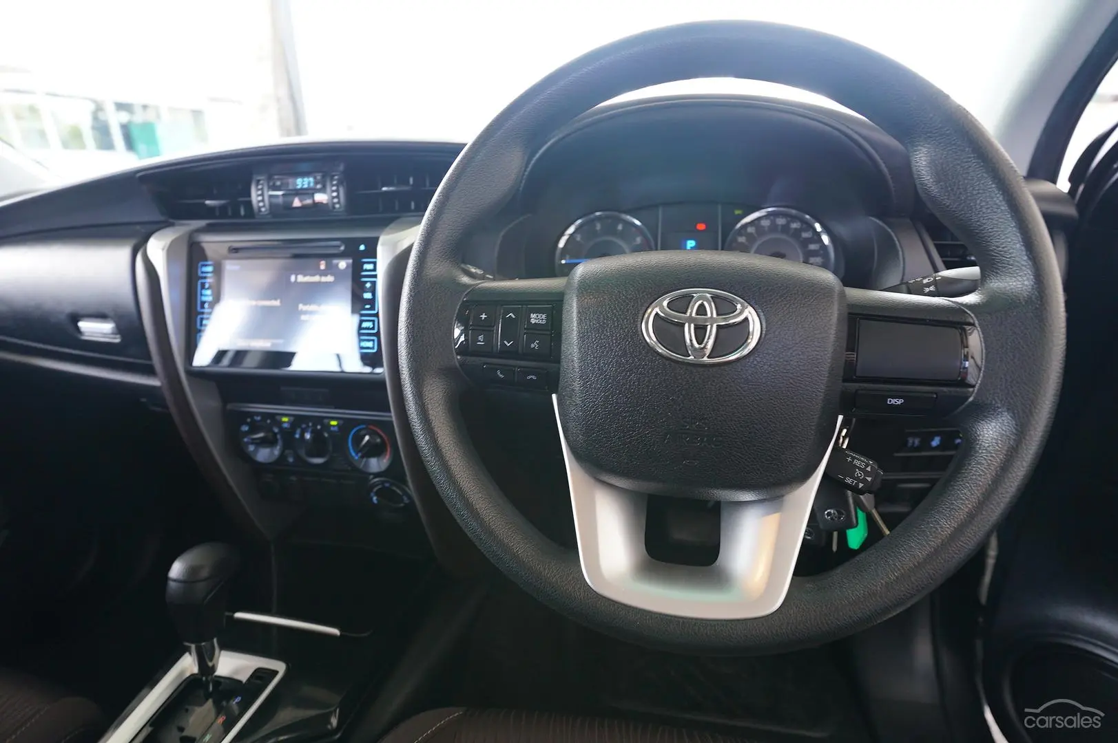 2018 Toyota Fortuner Image 12