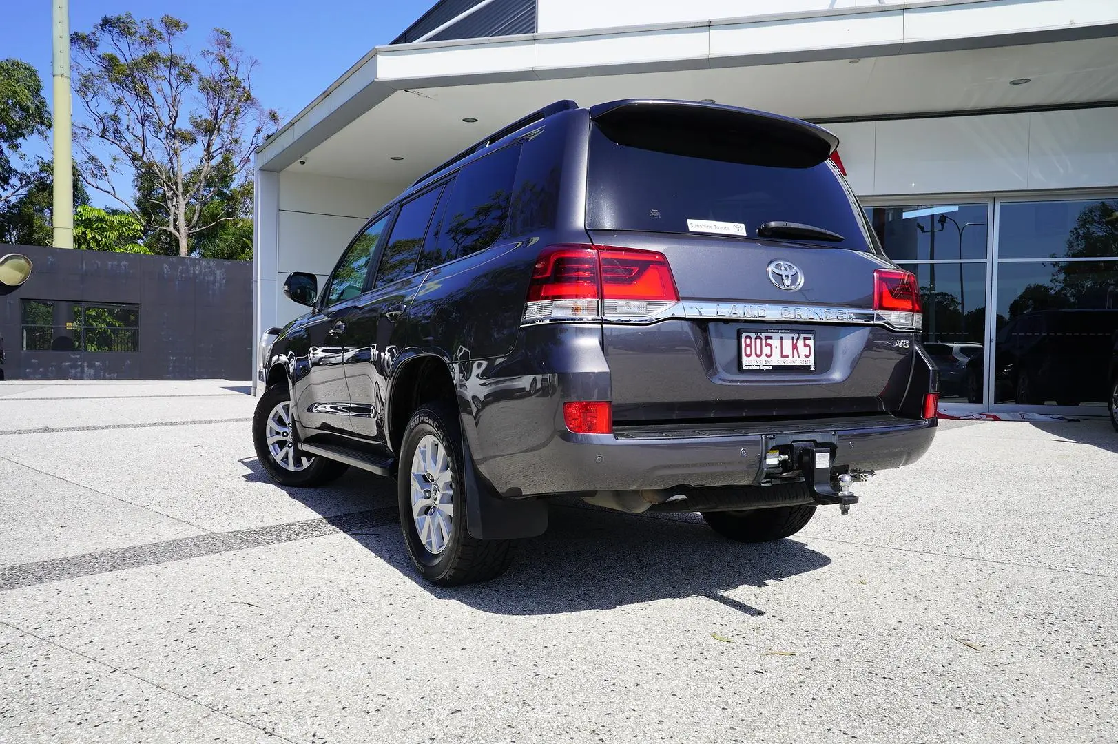 2018 Toyota Landcruiser Image 3