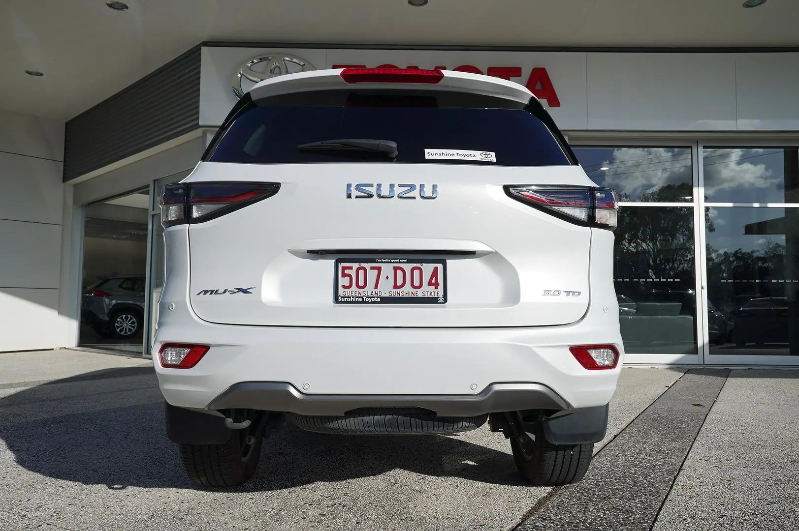 2022 Isuzu Mu-X Gallery Image 4