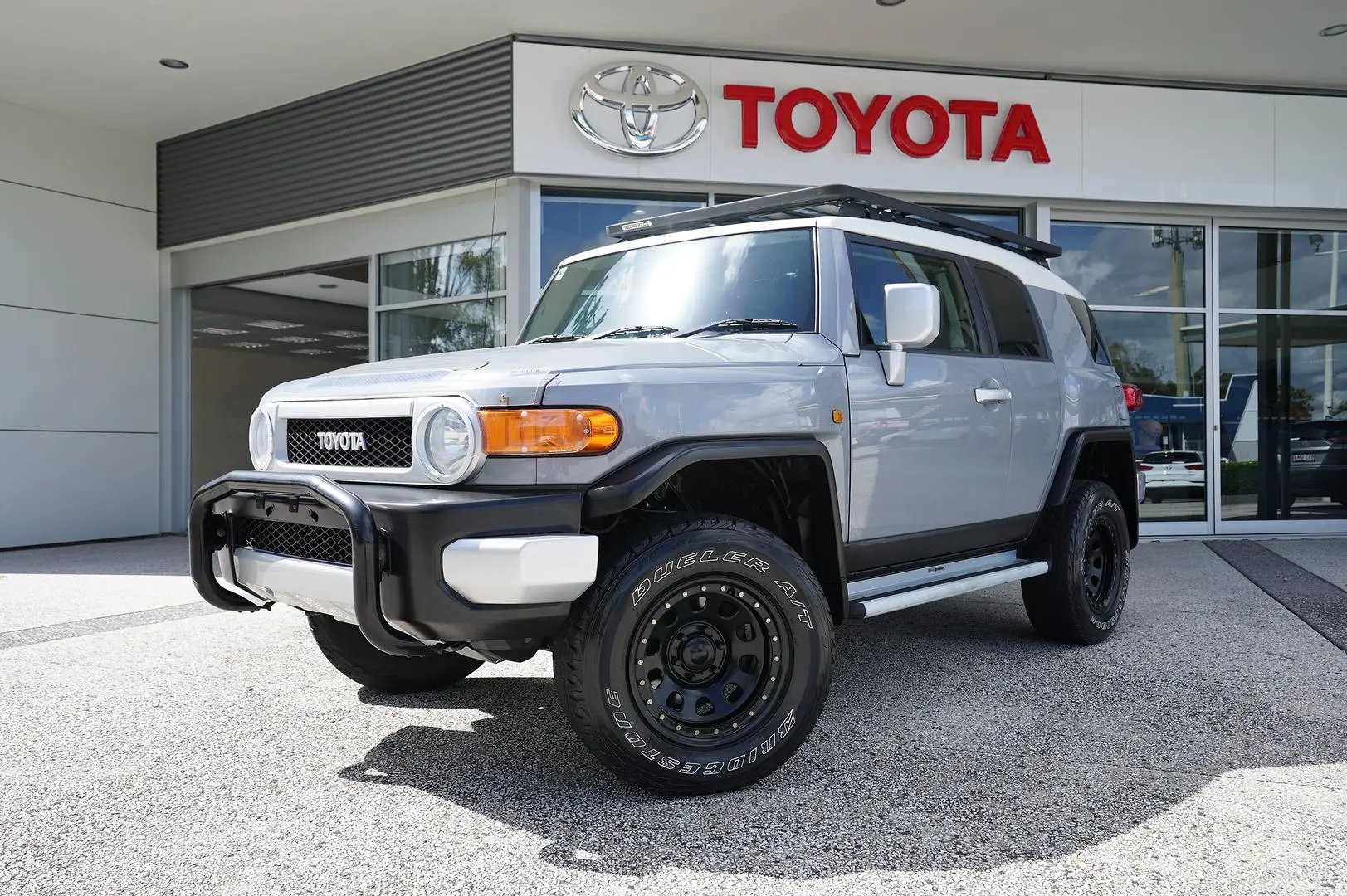 2015 Toyota Fj Cruiser Gallery Image 1