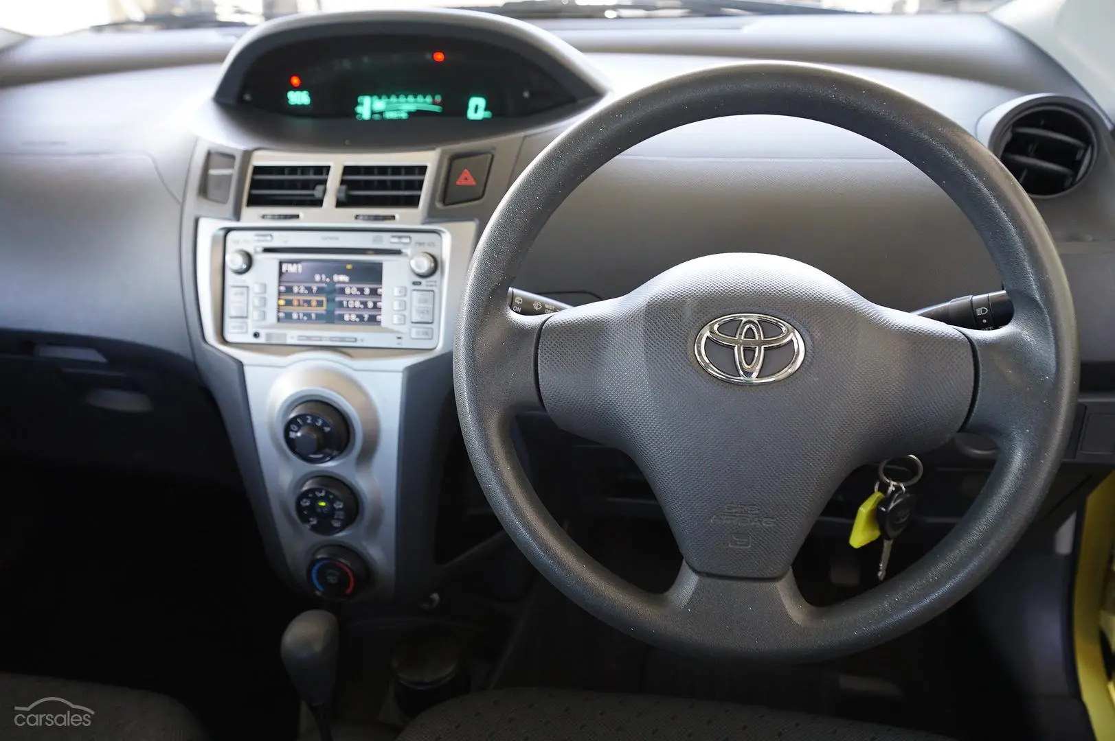 2009 Toyota Yaris Image 13