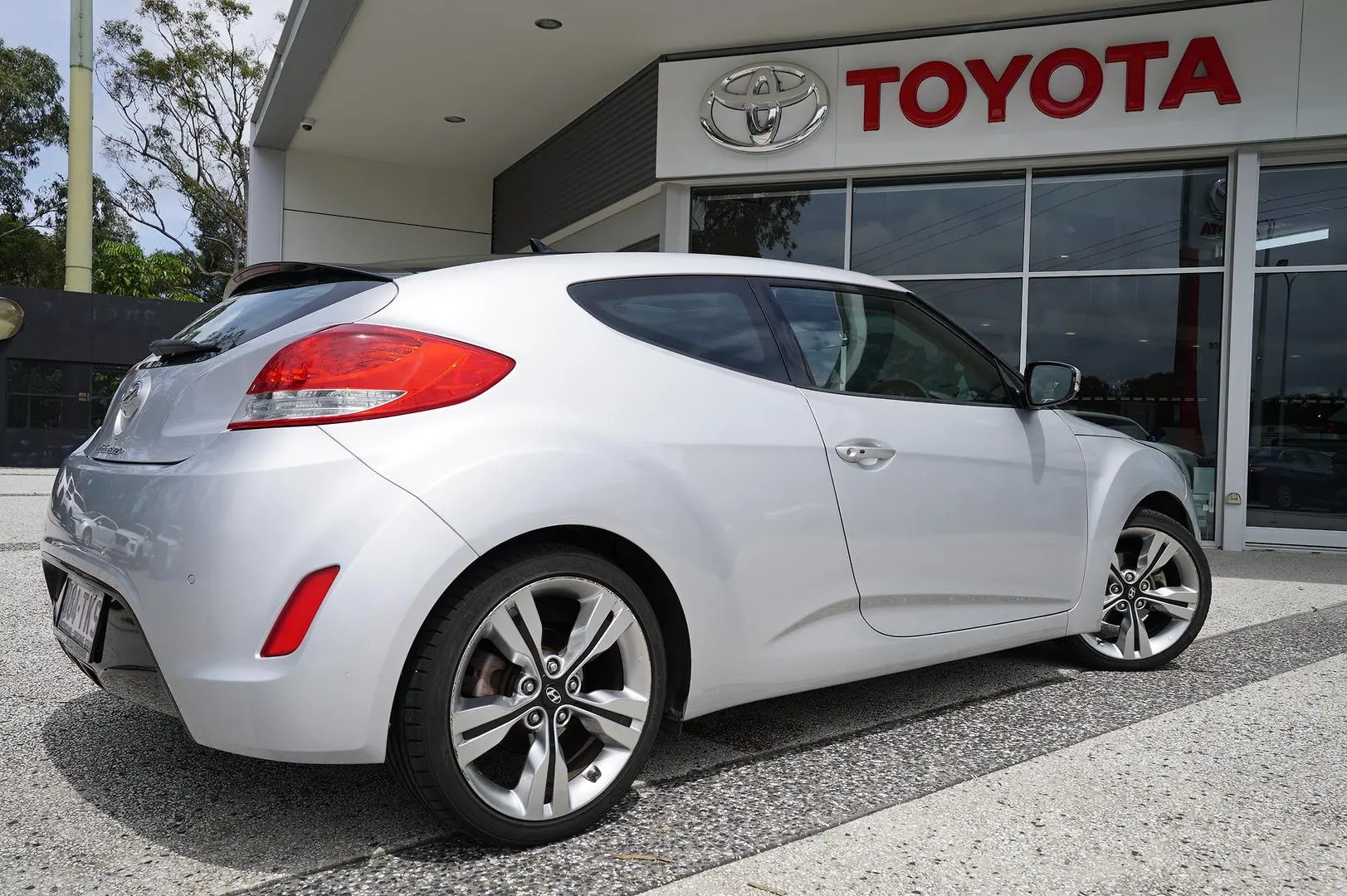 2013 Hyundai Veloster Gallery Image 6