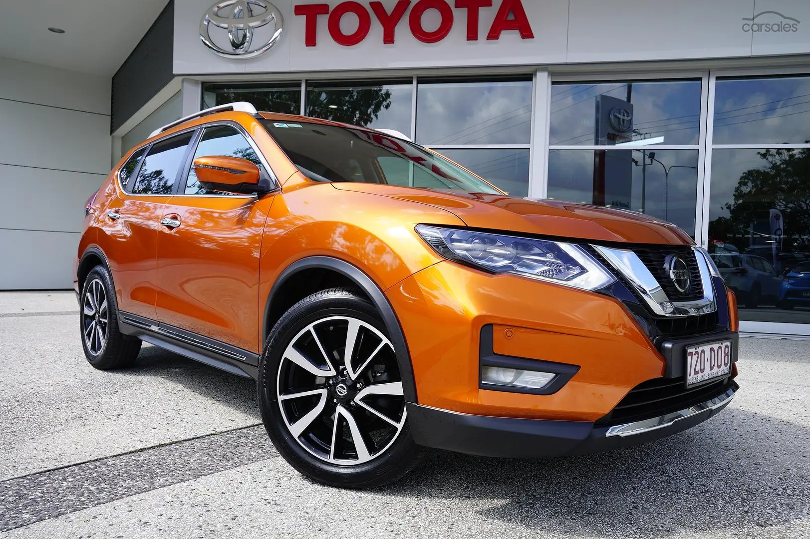 2022 Nissan X-TRAIL Image 1