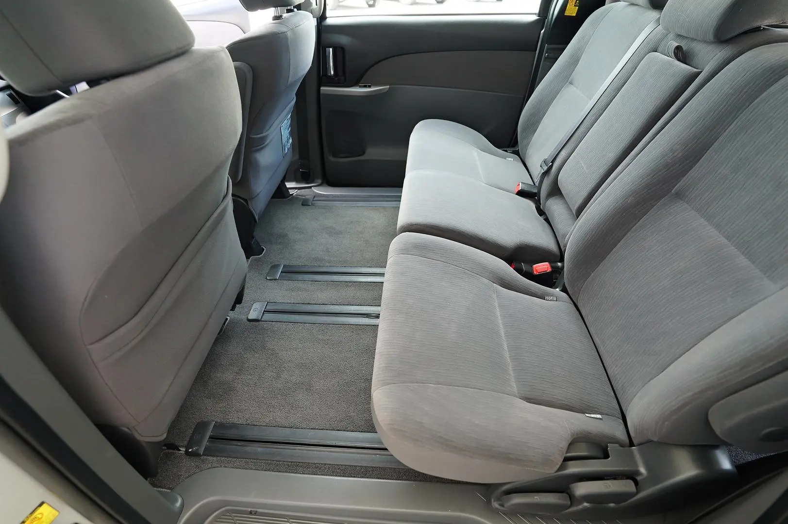 2012 Toyota Tarago Gallery Image 20