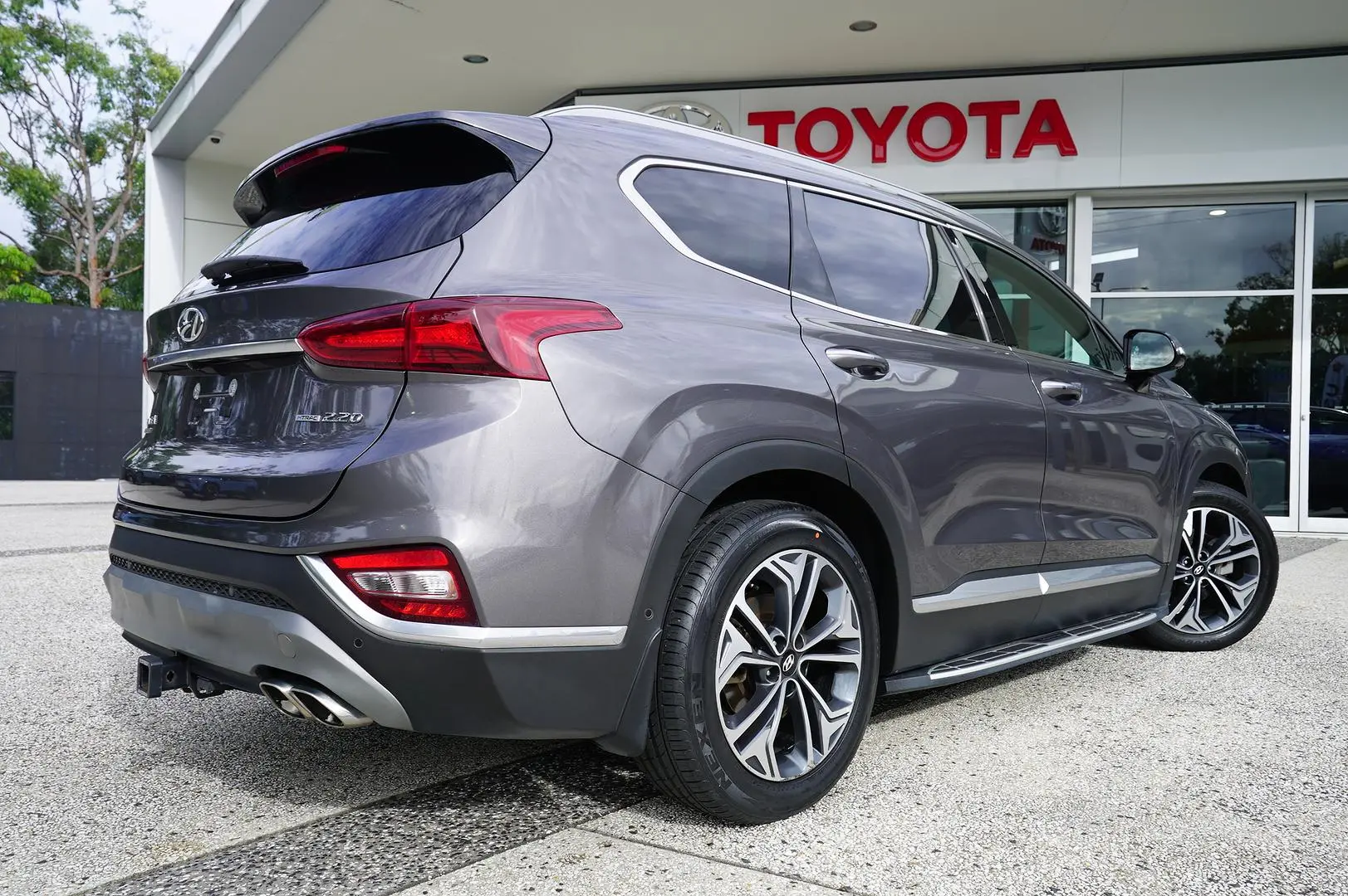 2019 Hyundai Santa Fe Gallery Image 6