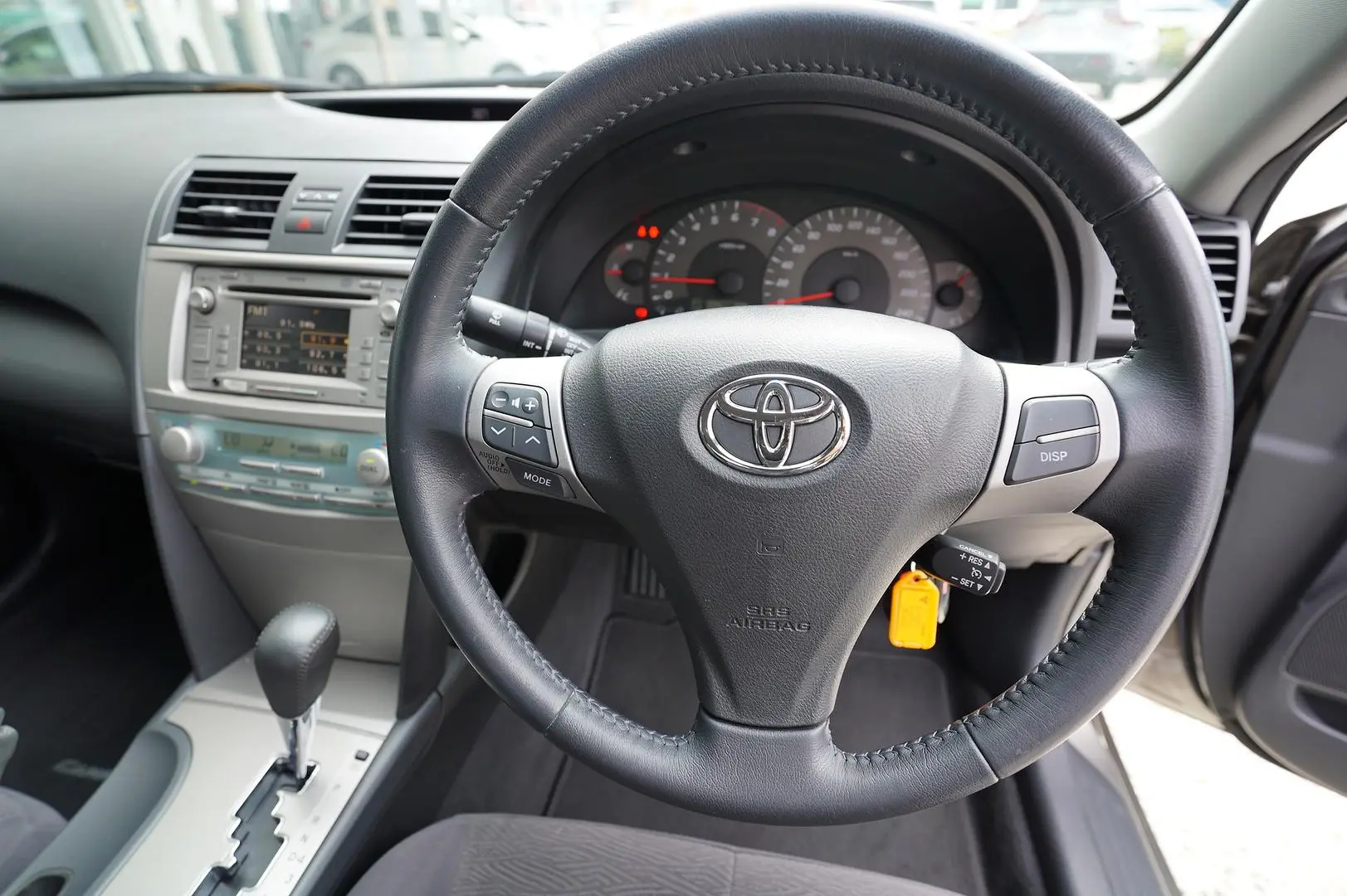 2011 Toyota Camry Gallery Image 8