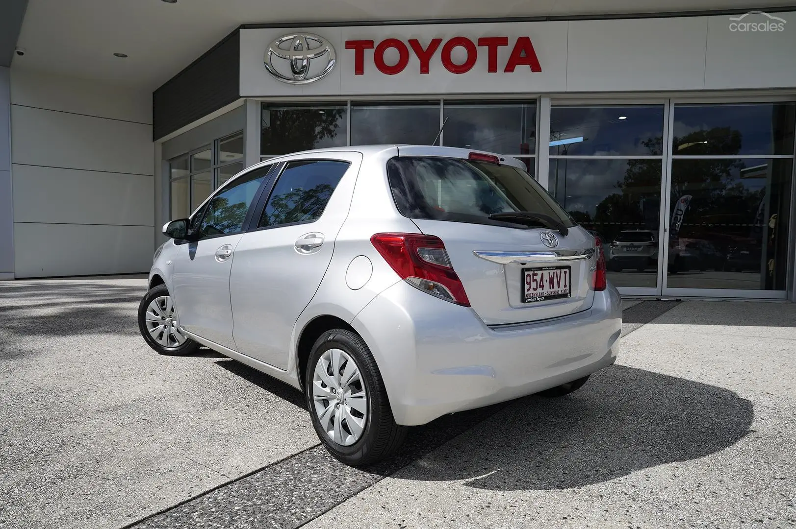 2015 Toyota Yaris Image 4