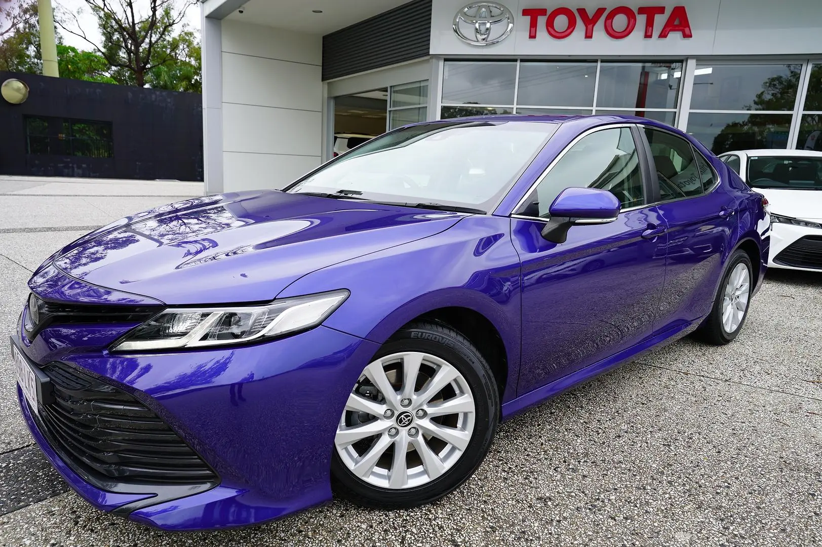 2019 Toyota Camry Image 1