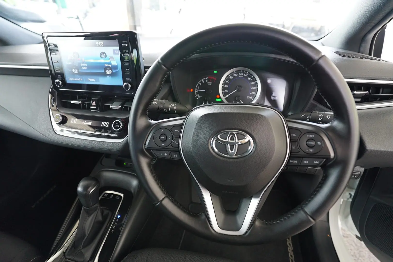 2018 Toyota Corolla Gallery Image 16