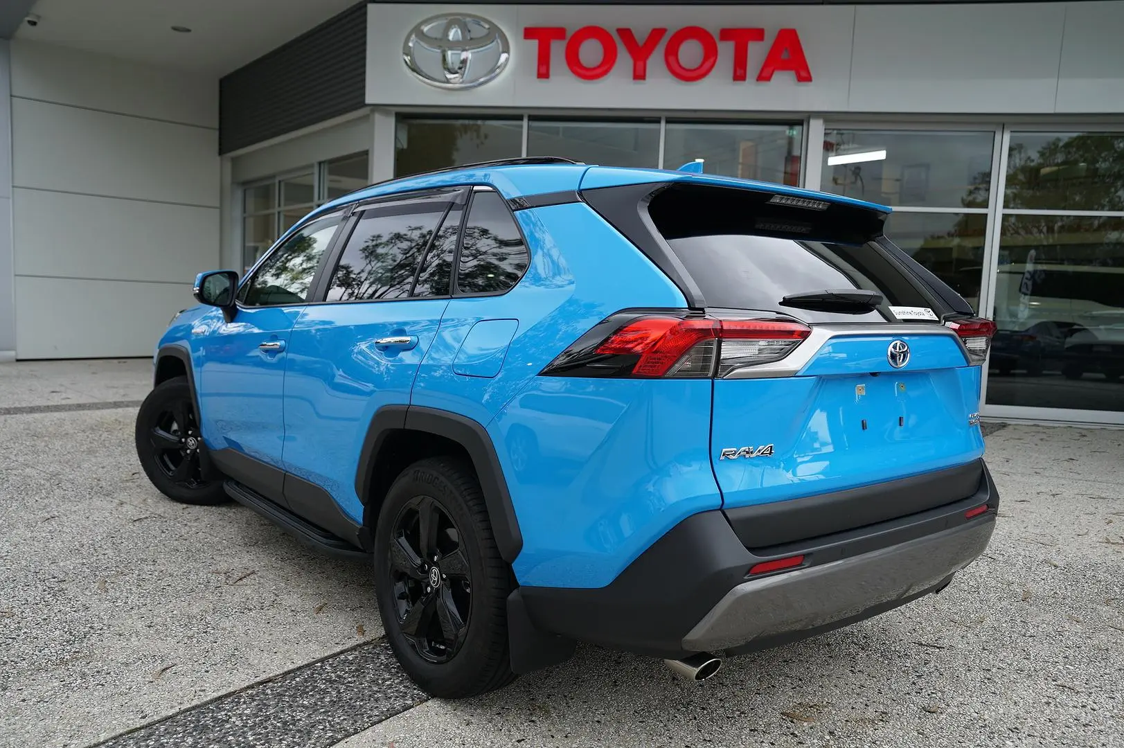 2021 Toyota RAV4 Image 6