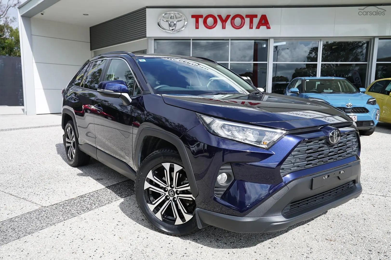 2019 Toyota RAV4 Image 4