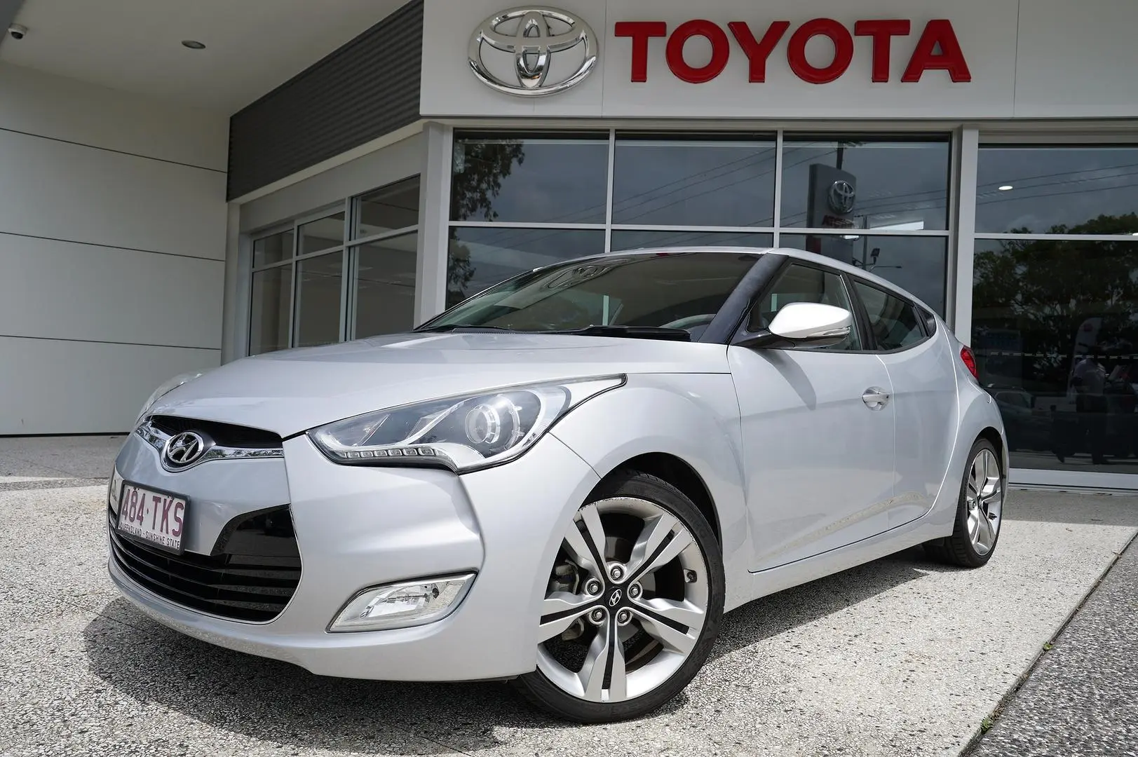 2013 Hyundai Veloster Gallery Image 3