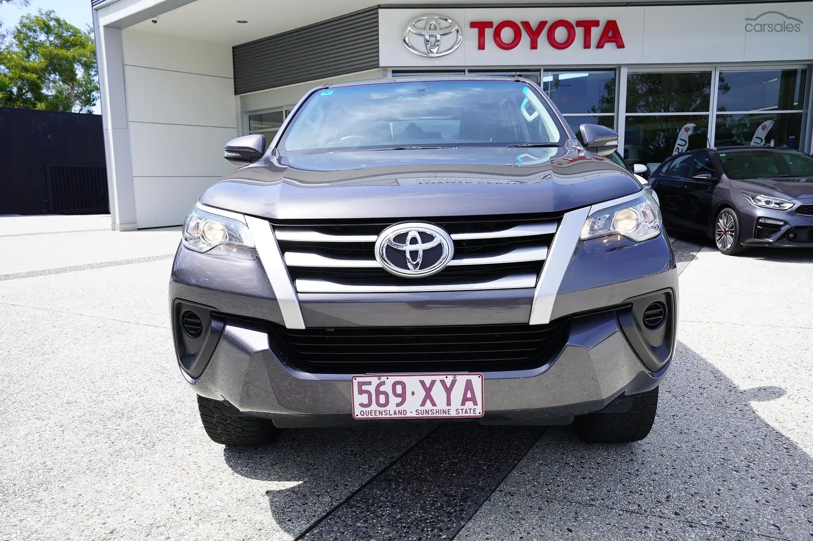 2018 Toyota Fortuner Image 3