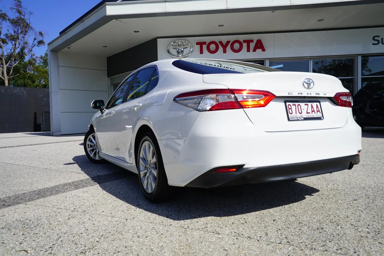 2019 Toyota Camry Image 4