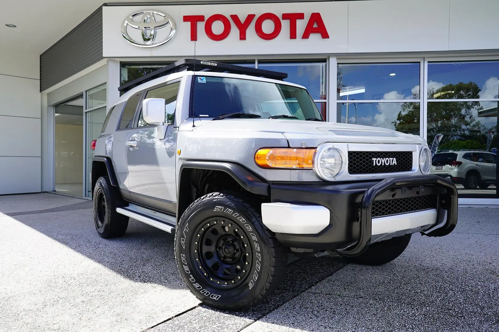 2015 Toyota Fj Cruiser Gallery Image 4