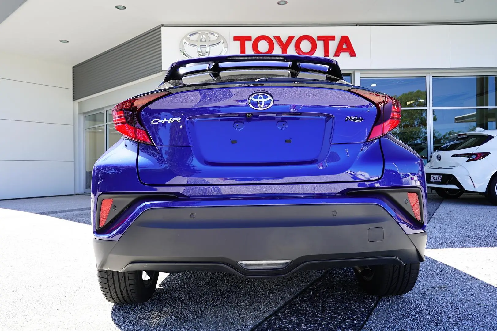 2023 Toyota C-Hr Gallery Image 6