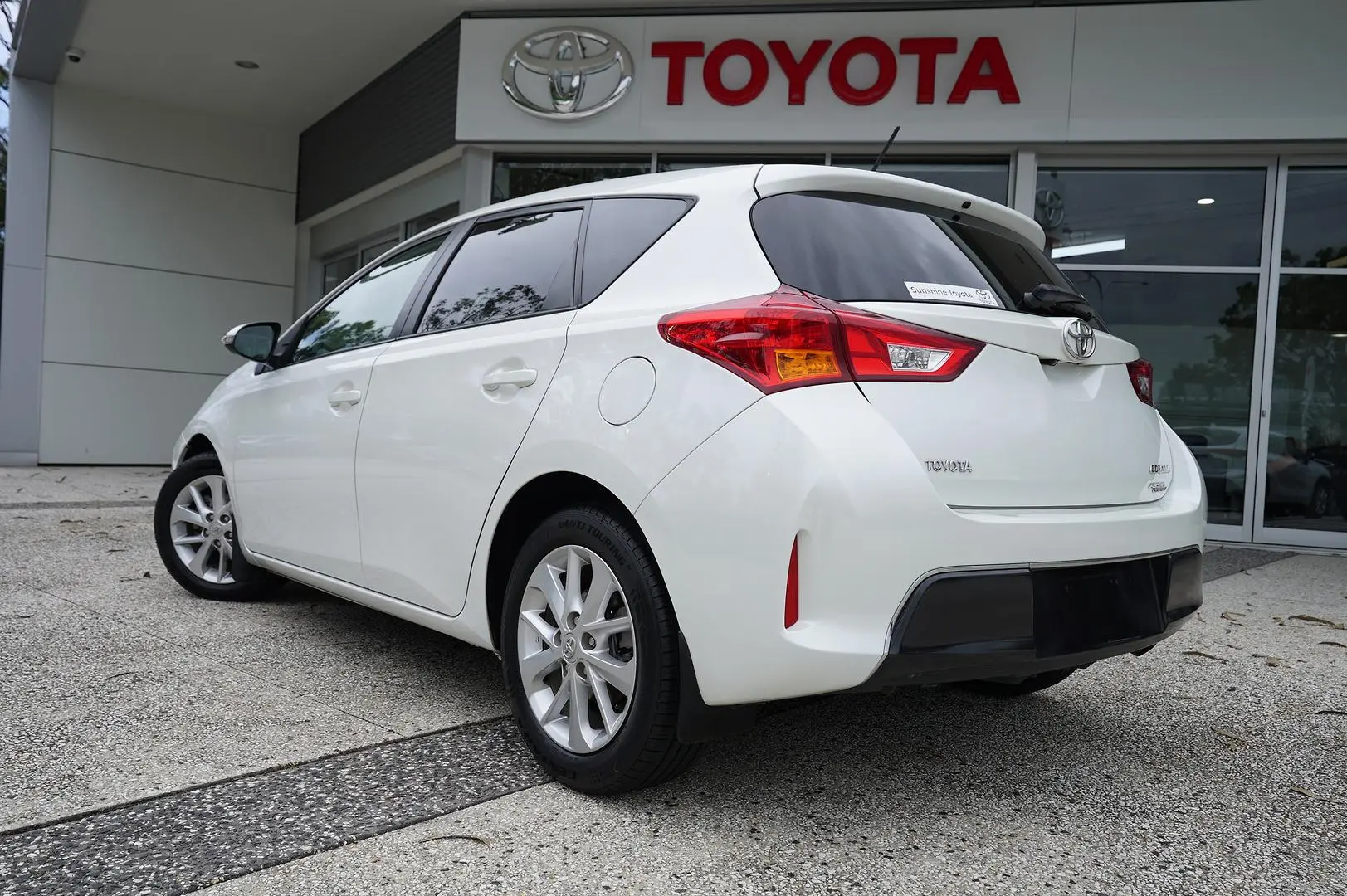 2014 Toyota Corolla Gallery Image 4