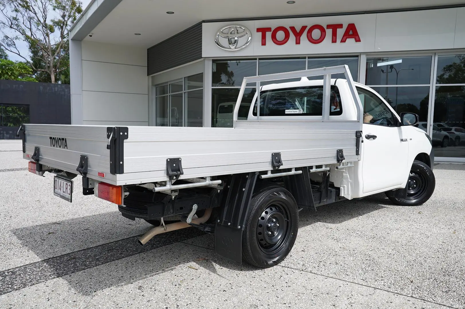 2023 Toyota Hilux Gallery Image 7