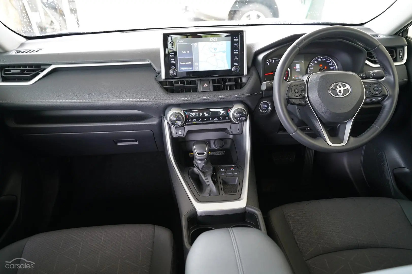 2019 Toyota RAV4 Image 19