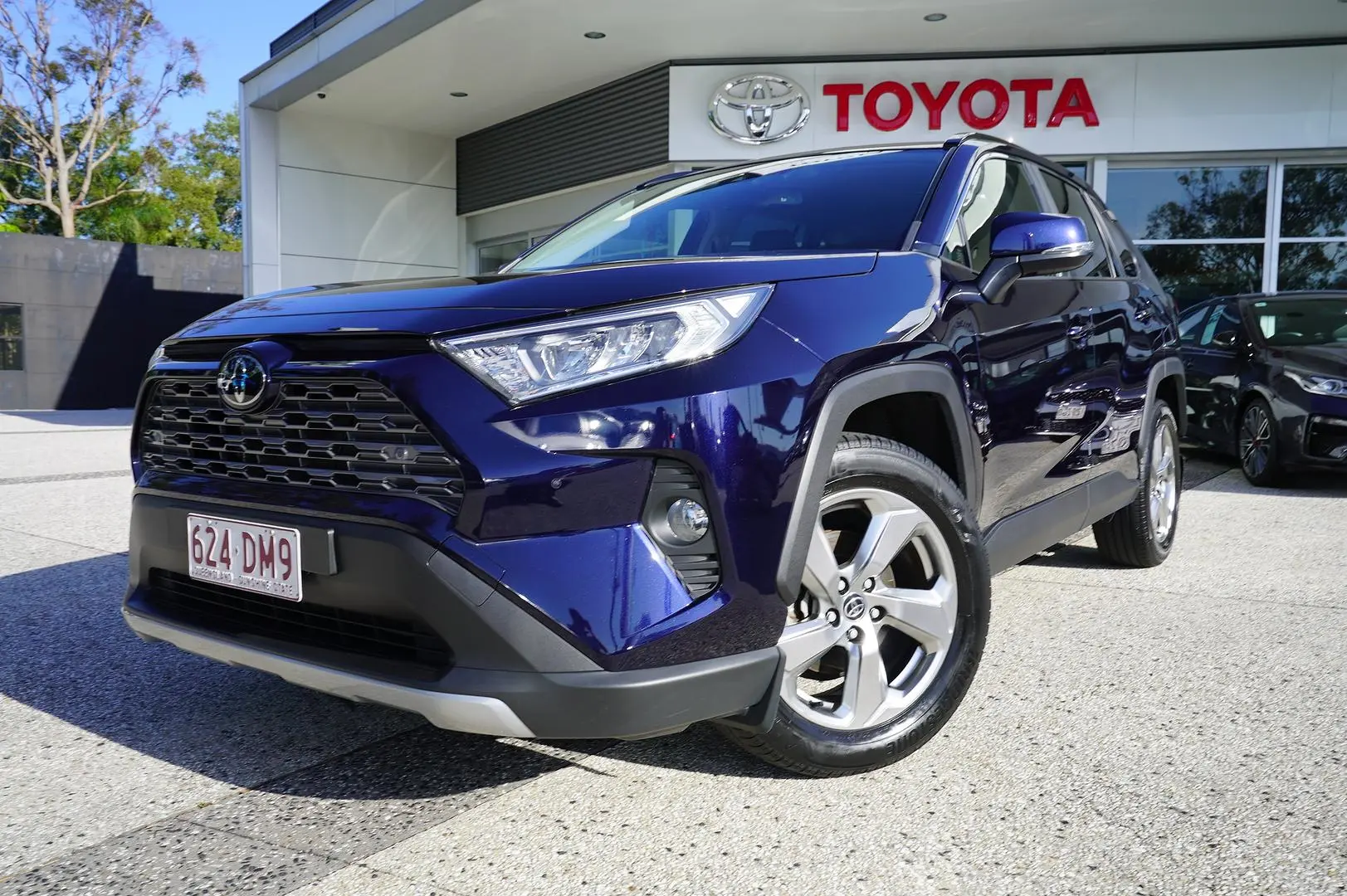 2021 Toyota RAV4 Image 1