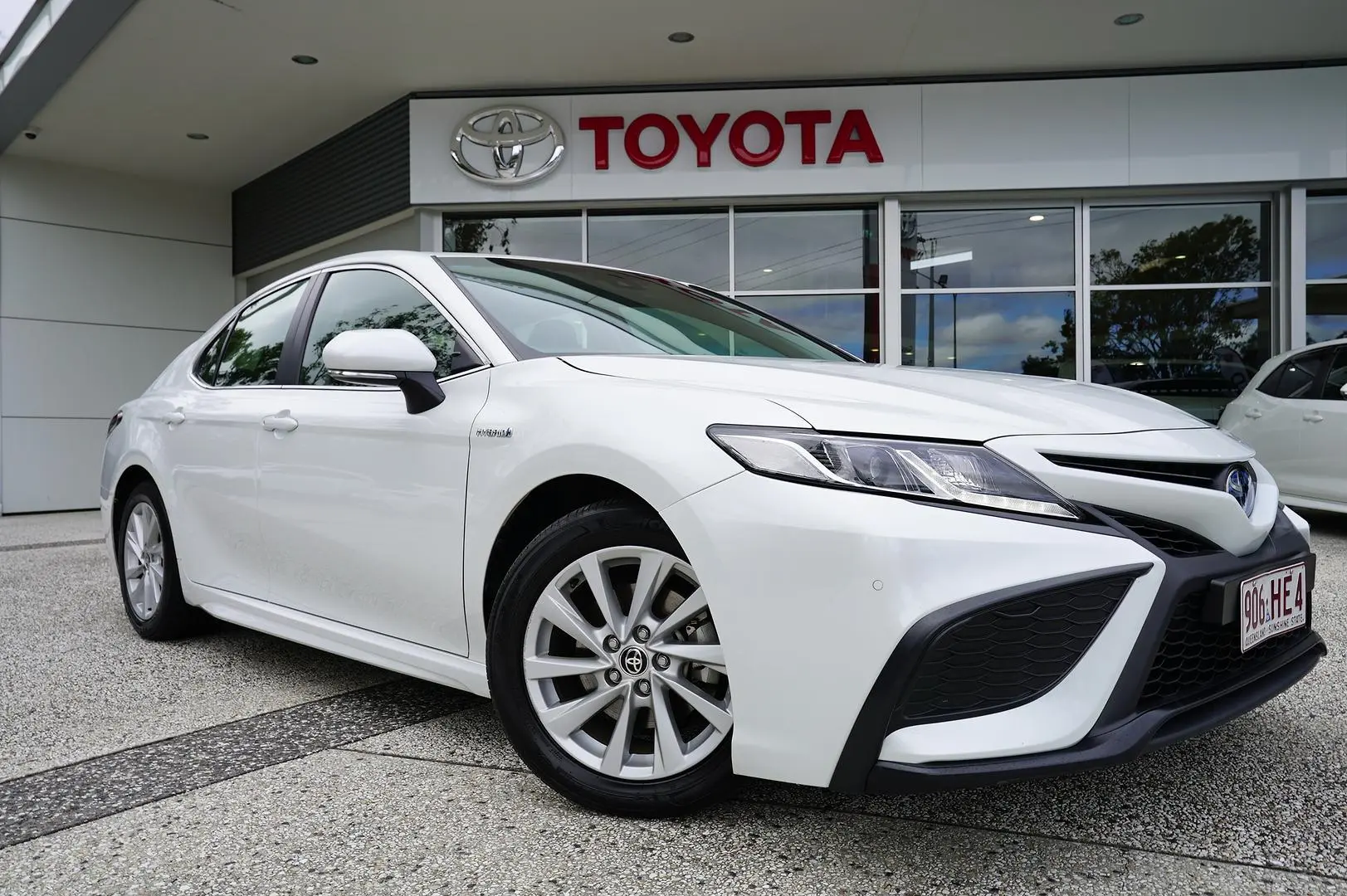 2023 Toyota Camry Gallery Image 1