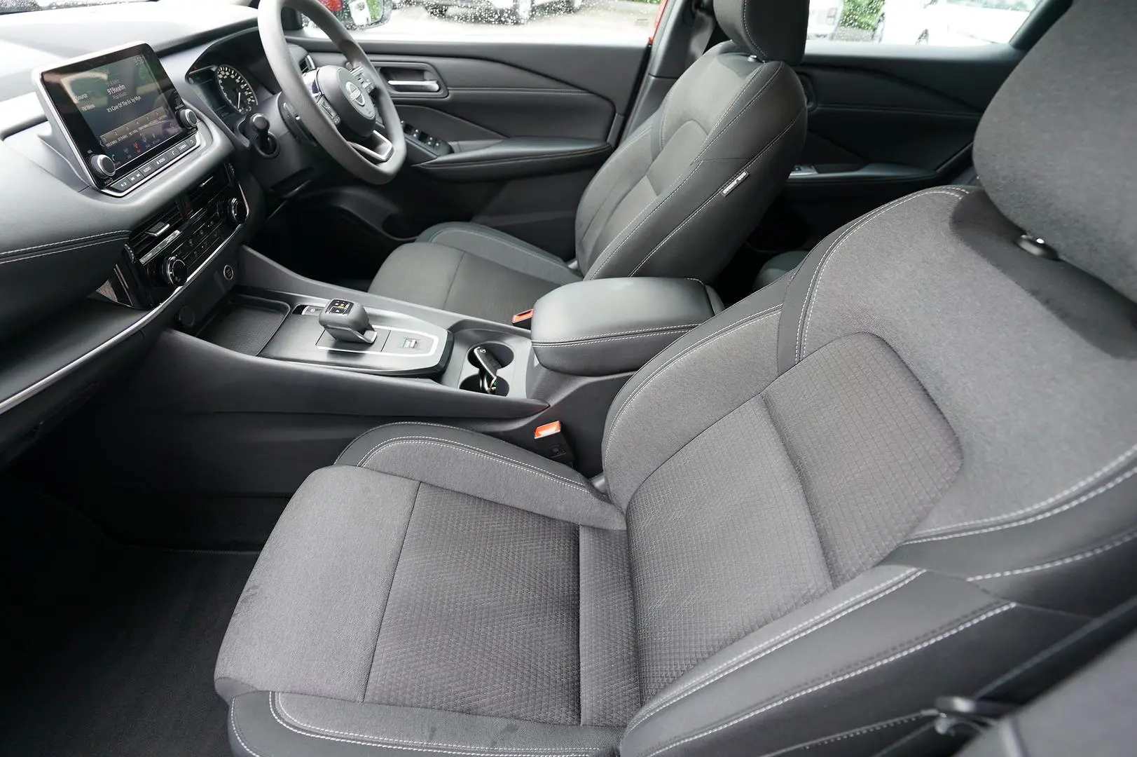 2022 Nissan QASHQAI Gallery Image 20