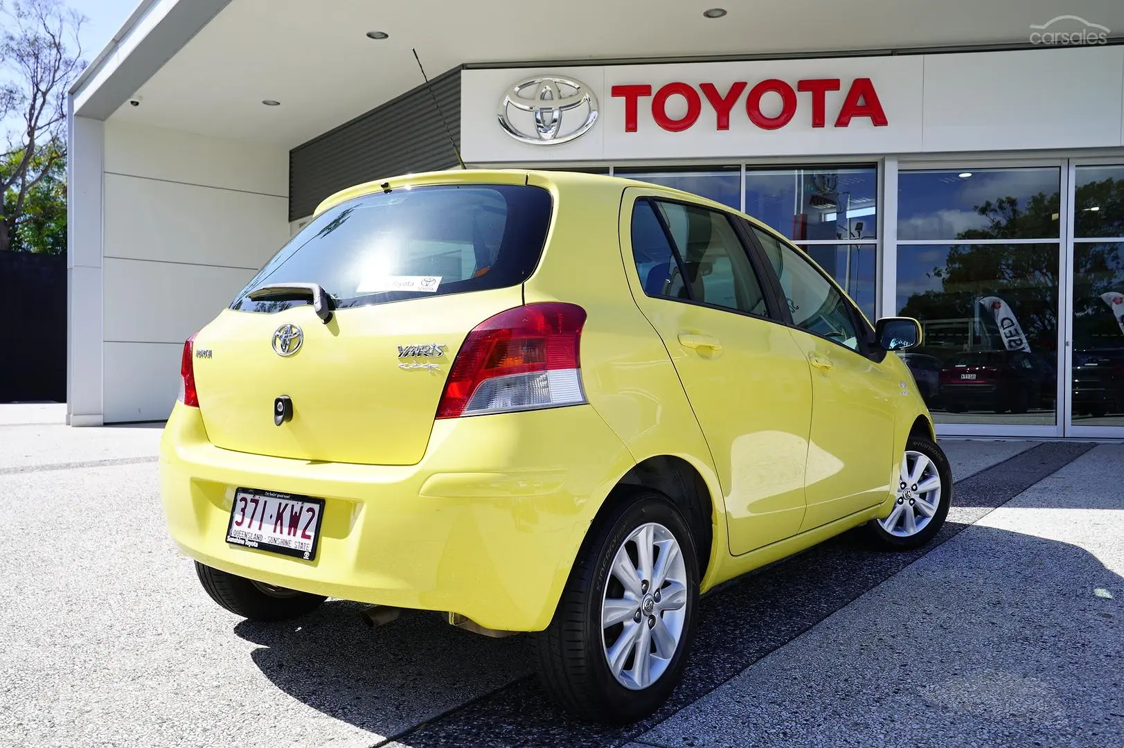 2009 Toyota Yaris Image 6