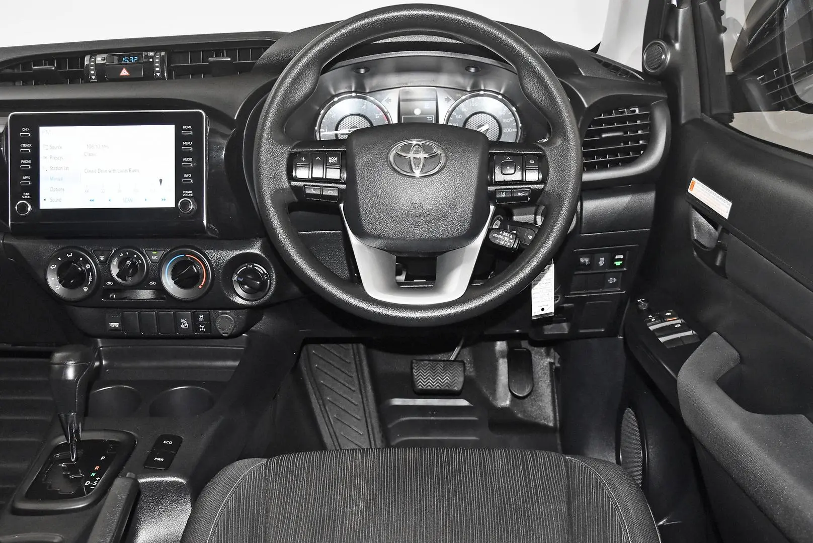 2023 Toyota Hilux Gallery Image 15