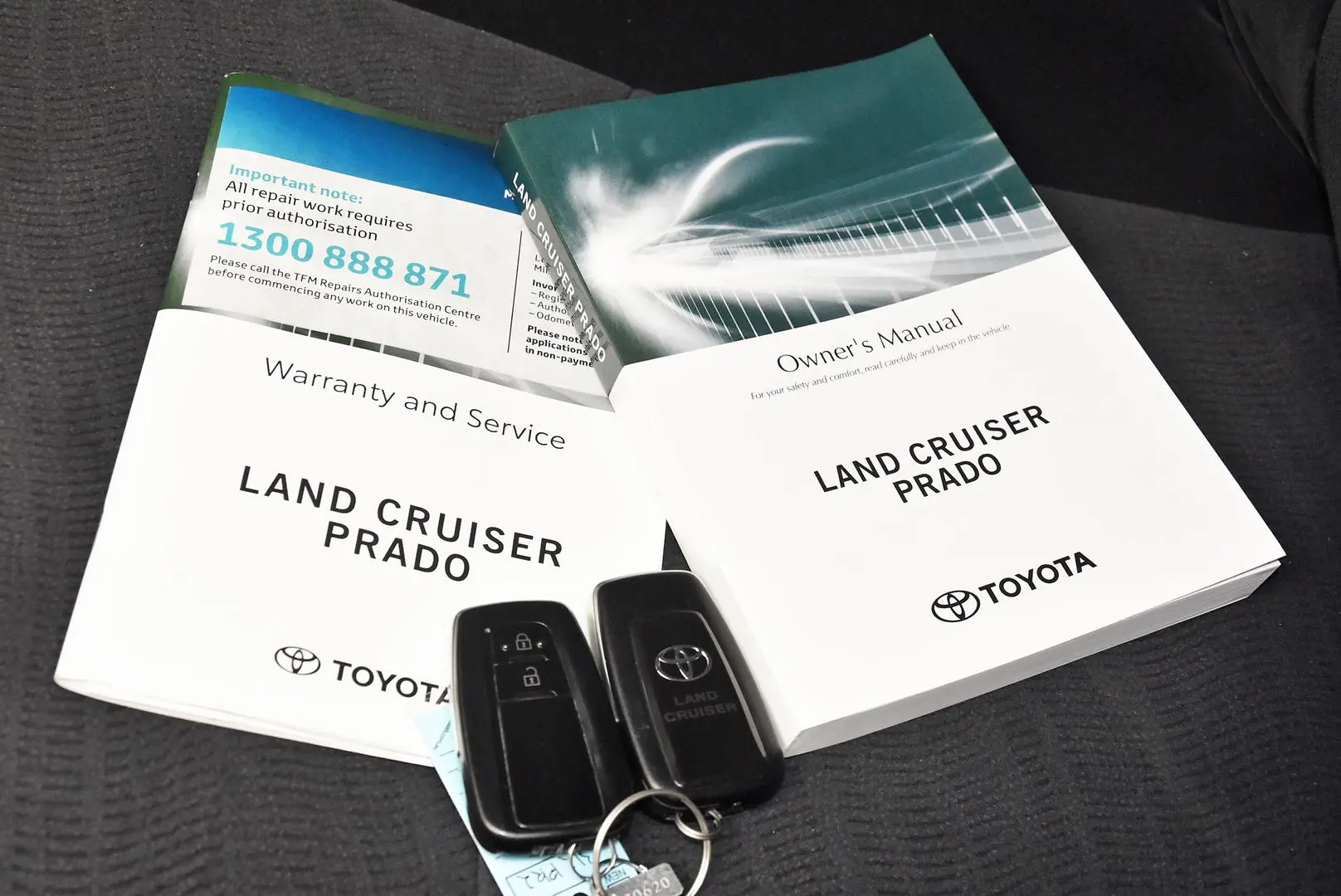 2022 Toyota Landcruiser Prado Gallery Image 18