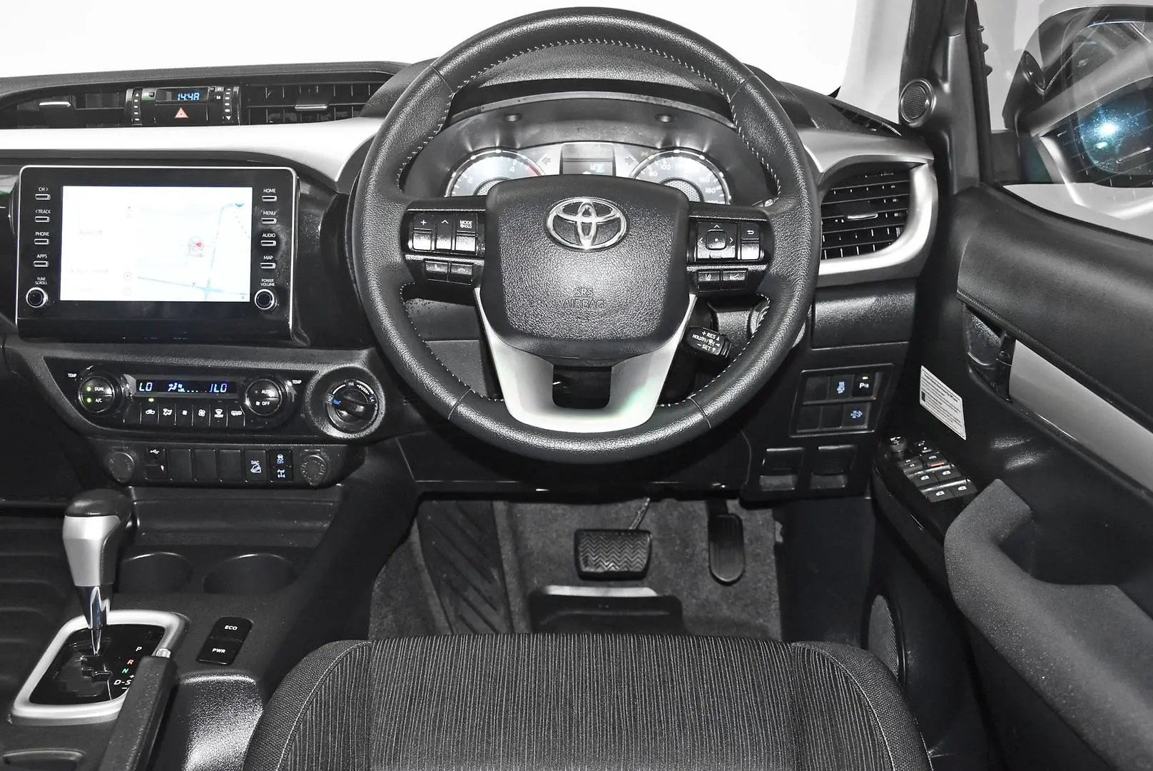 2021 Toyota Hilux Gallery Image 14