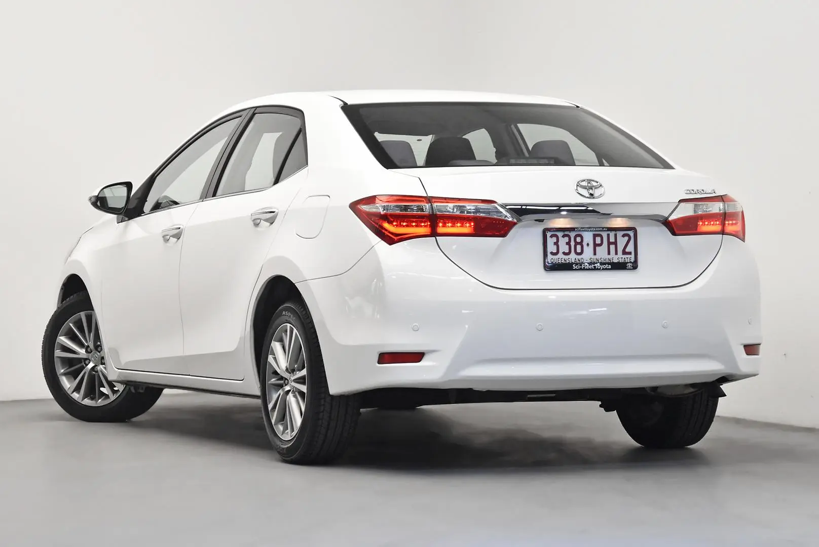 2015 Toyota Corolla Gallery Image 5