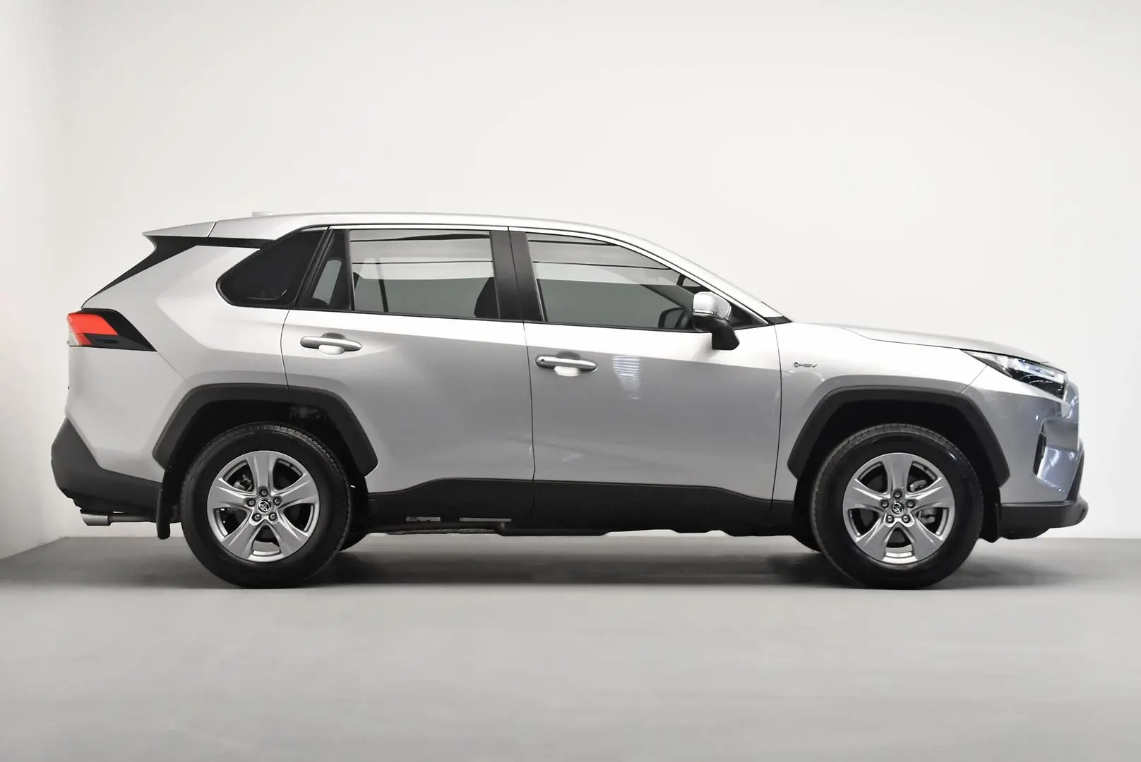 2024 Toyota RAV4 Gallery Image 3