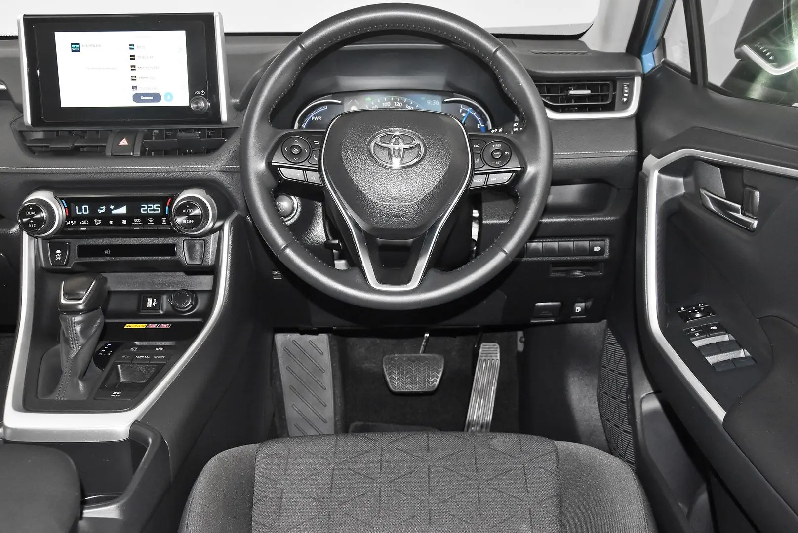 2024 Toyota RAV4 Gallery Image 15