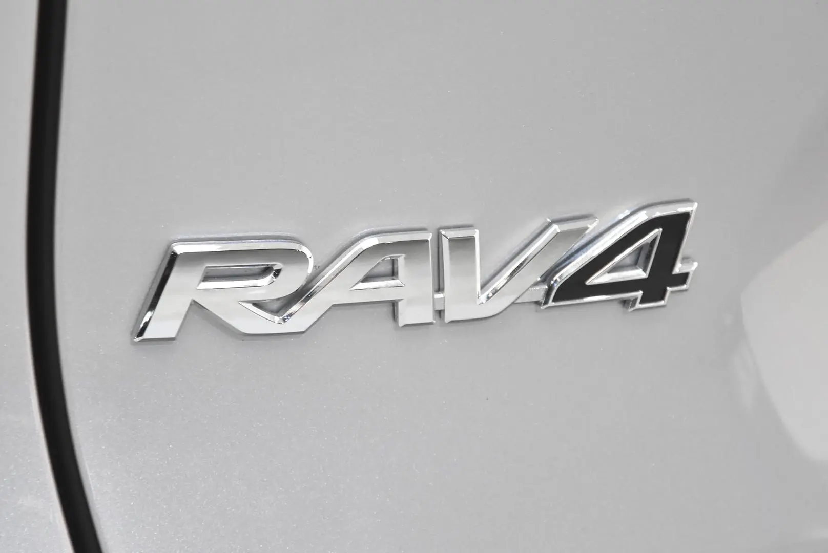 2024 Toyota RAV4 Gallery Image 7