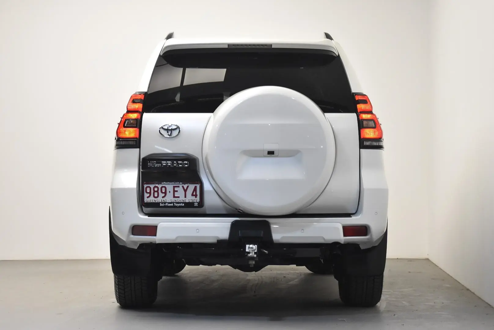2022 Toyota Landcruiser Prado Gallery Image 6