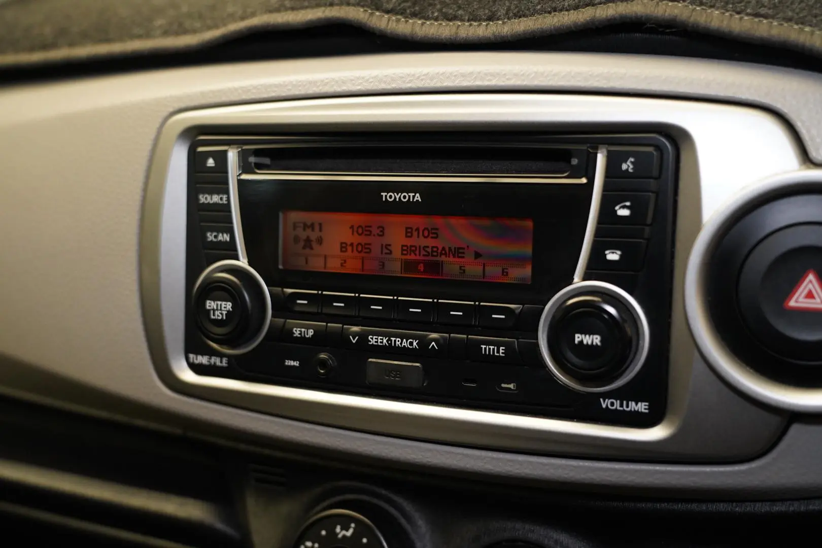 2013 Toyota Yaris Gallery Image 13