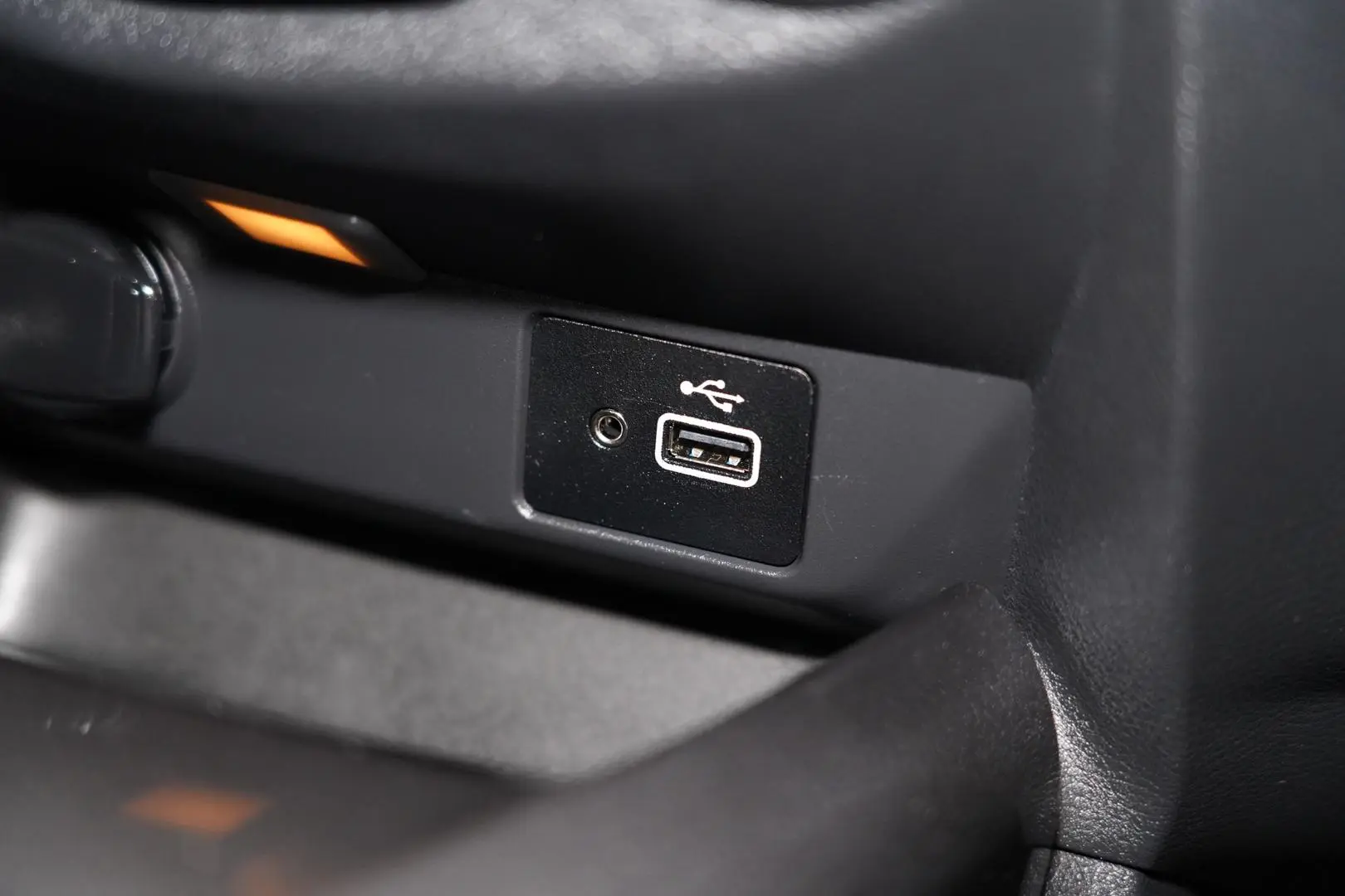 2020 Nissan JUKE Gallery Image 20