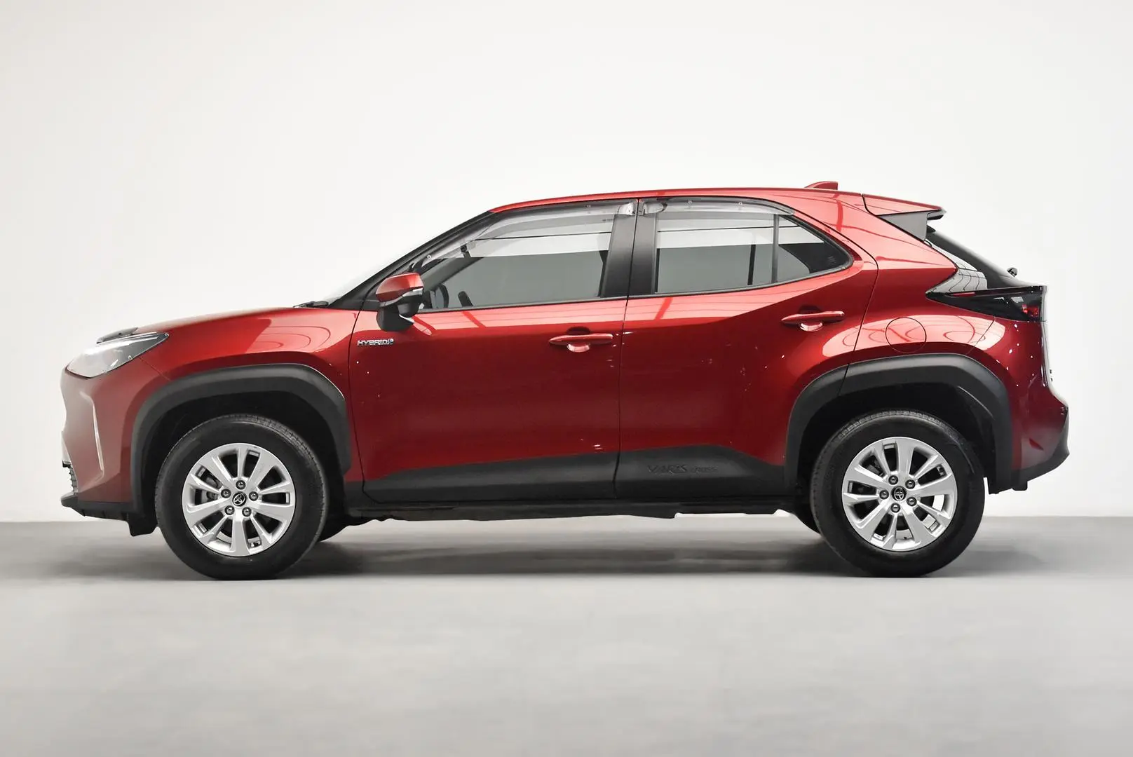 2022 Toyota Yaris Cross Gallery Image 4