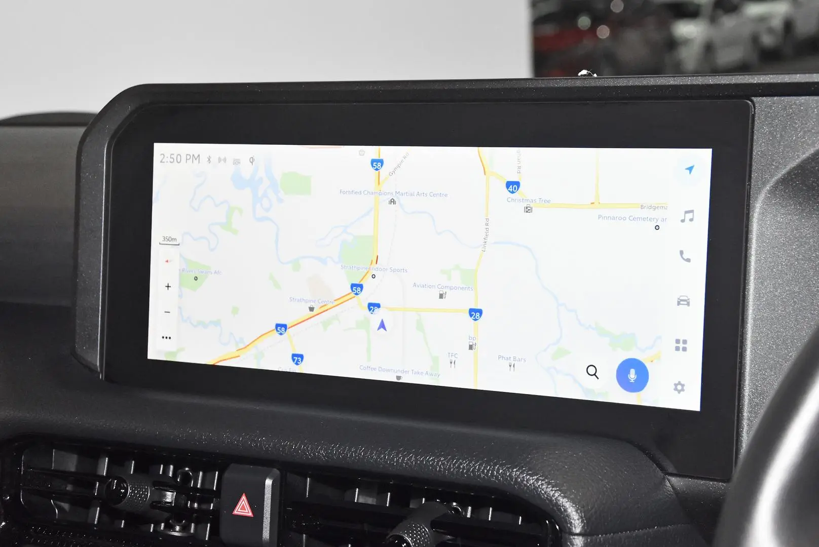 2025 Toyota Landcruiser Prado Gallery Image 11