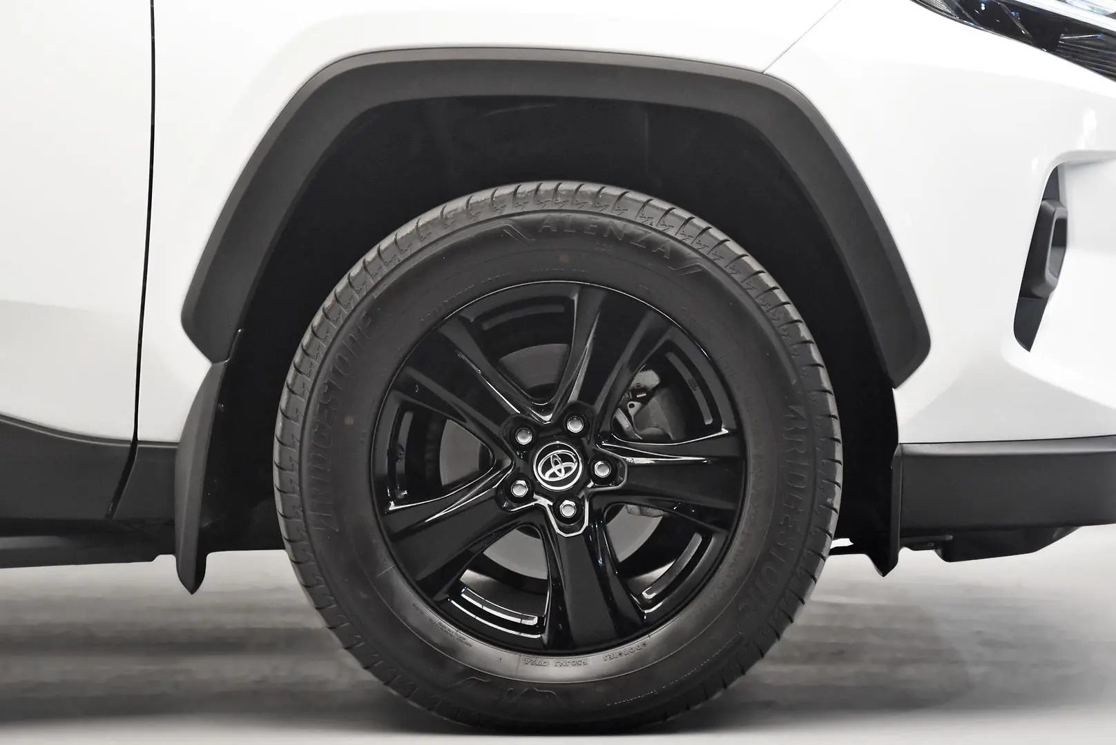 2024 Toyota RAV4 Gallery Image 23