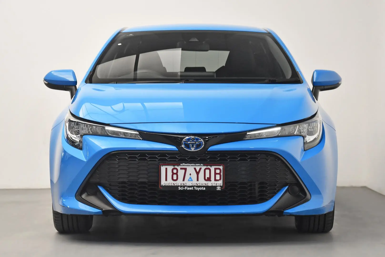 2018 Toyota Corolla Gallery Image 2