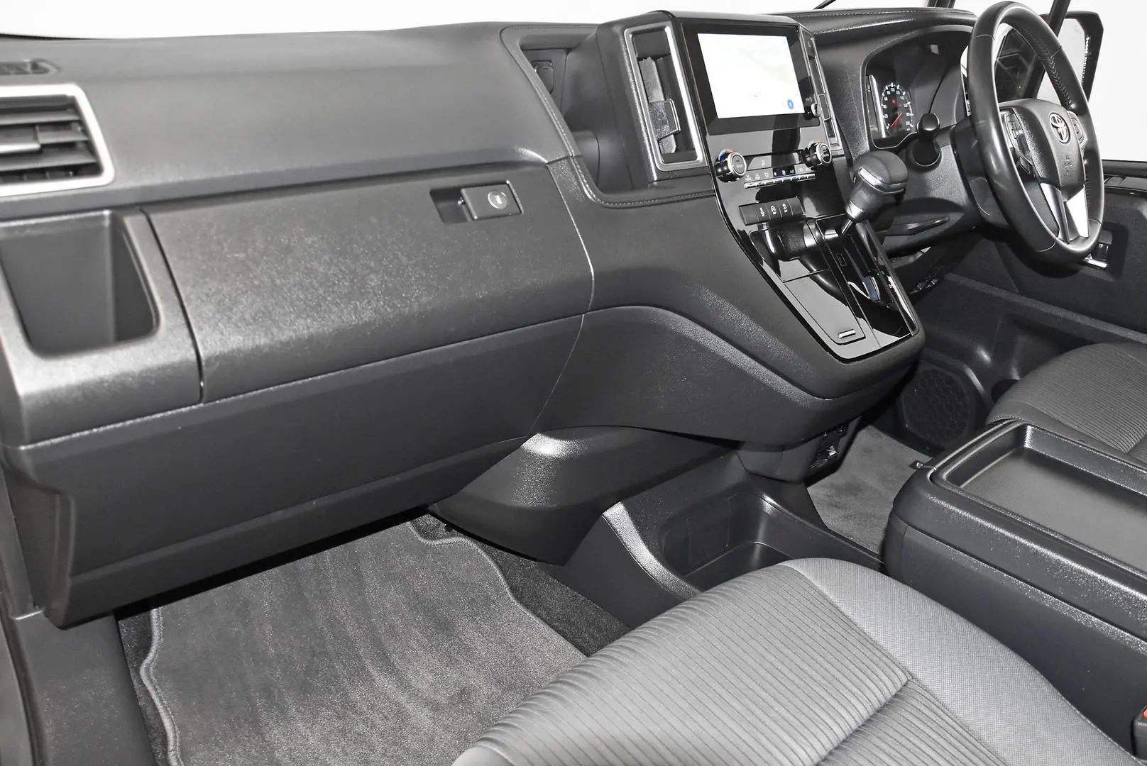 2024 Toyota Granvia Gallery Image 16