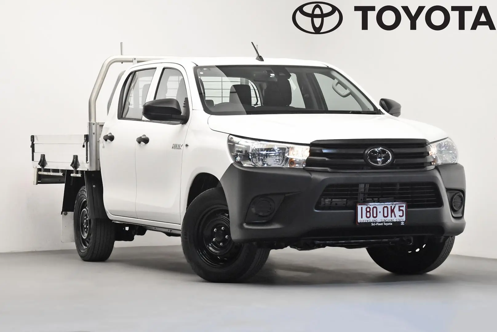 2021 Toyota Hilux Gallery Image 1